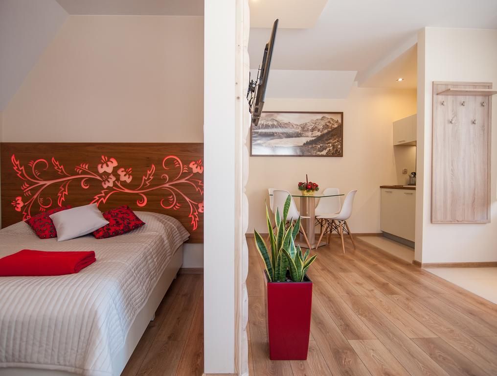 Domek & Apartament Na Ogrodzie سوهي الغرفة الصورة